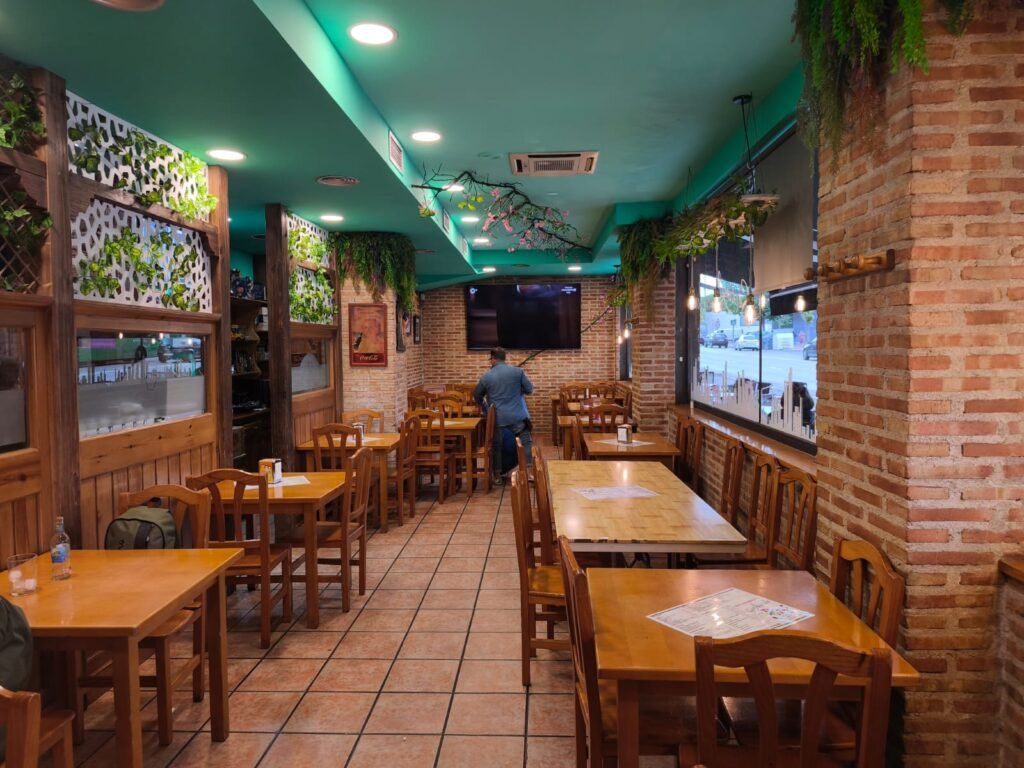 imagen interior restaurante septima avenida mostoles 6