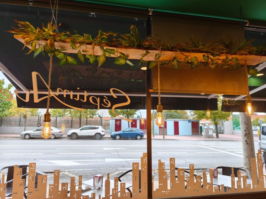 imagen interior restaurante septima avenida mostoles 8
